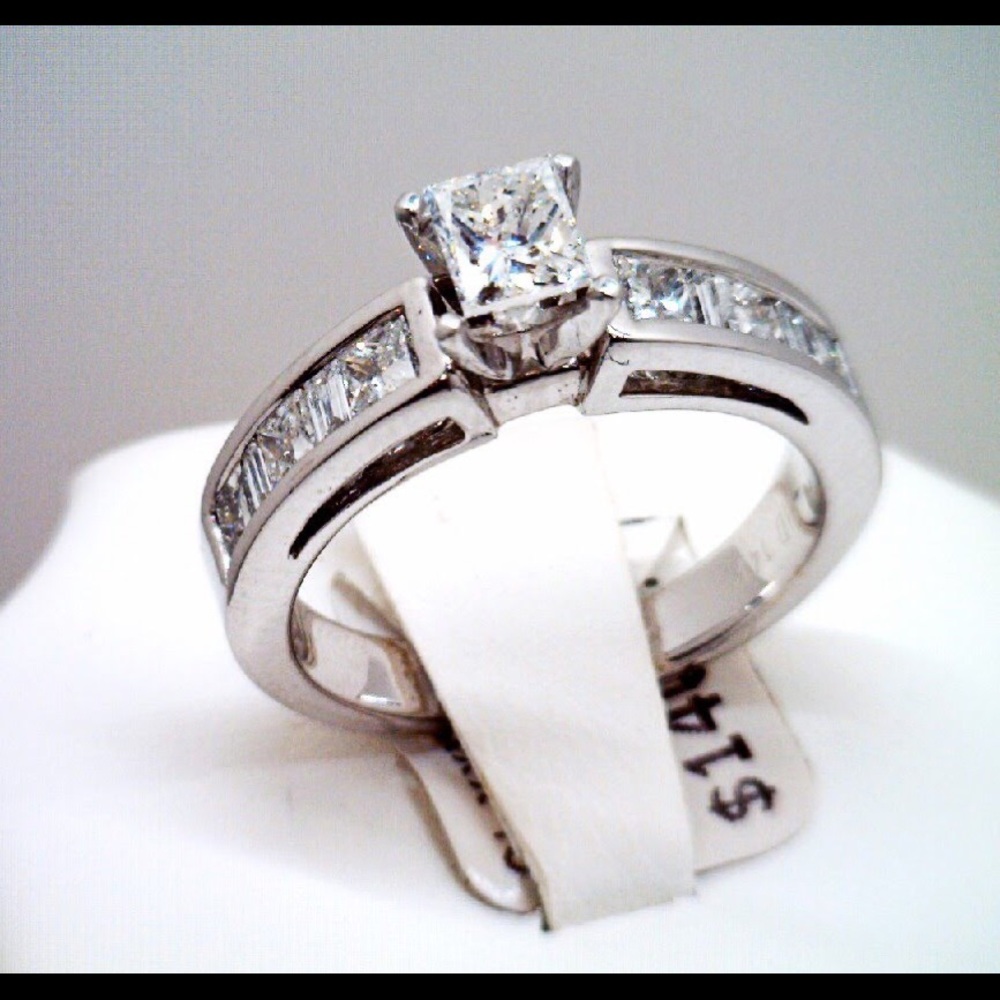 Princess Cut Diamond Engagement Ring